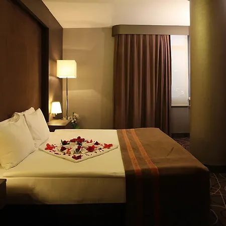 Hotel Kervansaray 3*