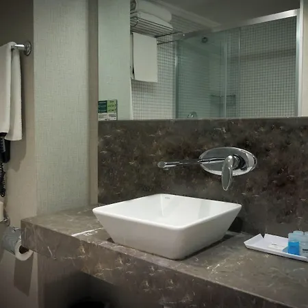 Hotel Kervansaray 3*