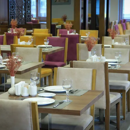 Hotel Kervansaray 3*